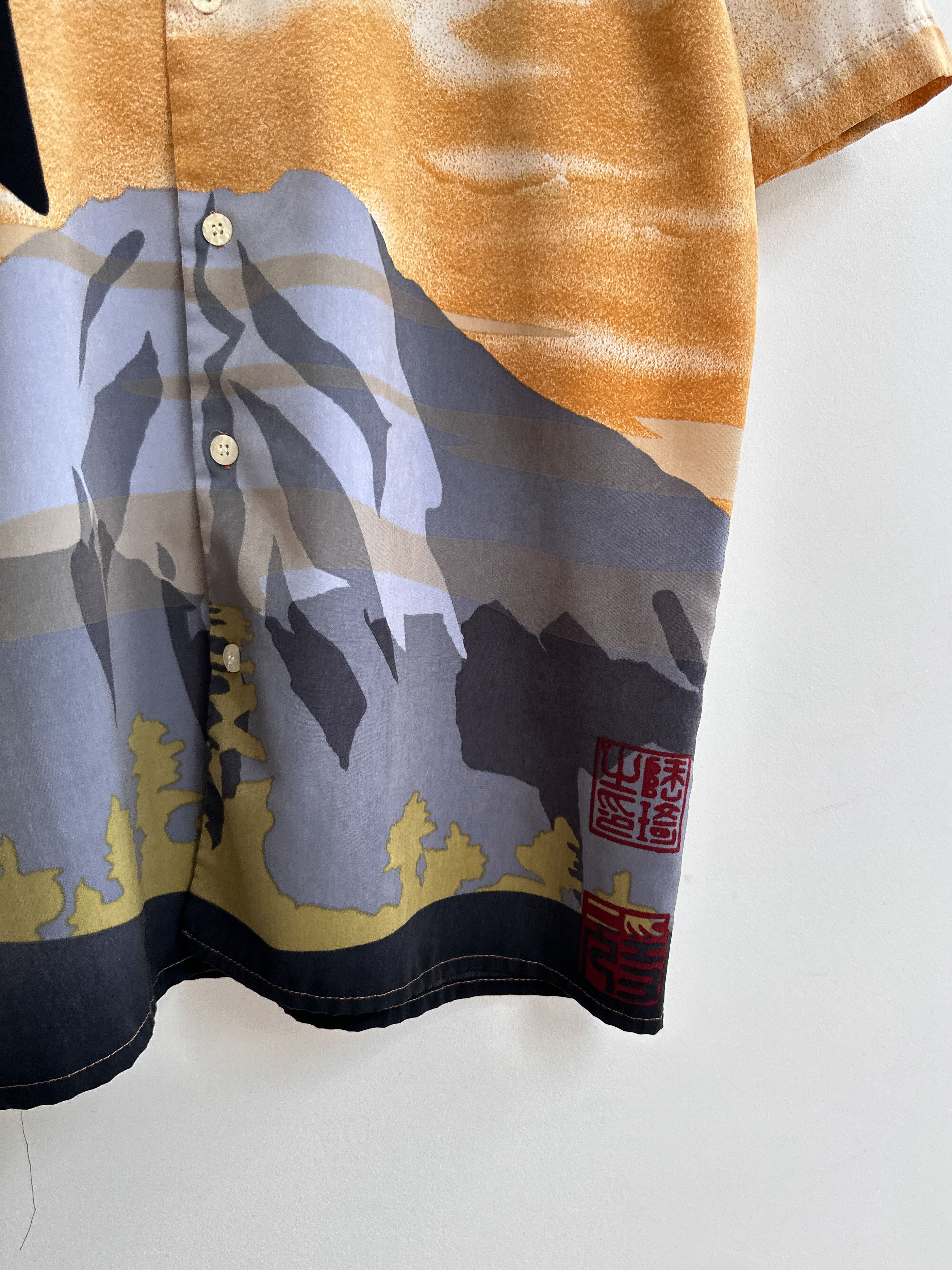 Japanese Brand Vintage Japanese Shortsleeve Shirt Size US L / EU 52-54 / 3 - 6 Thumbnail