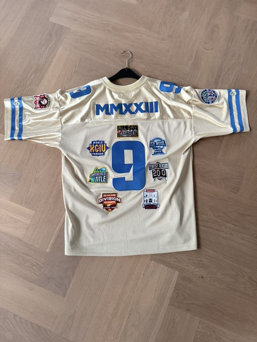 その他 Supreme Championships Embroidered Footba Supreme Championships Embroidered Football Jersey Black