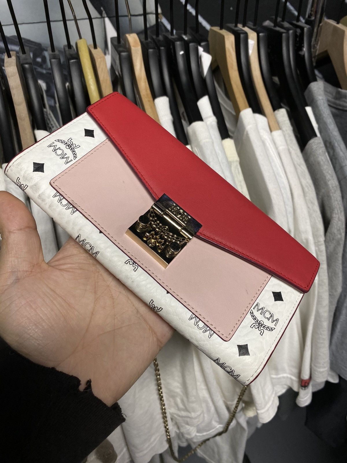 Designer MCM White Leather Crossbody Chain Messenger Leather Bag Size ONE SIZE - 2 Thumbnail