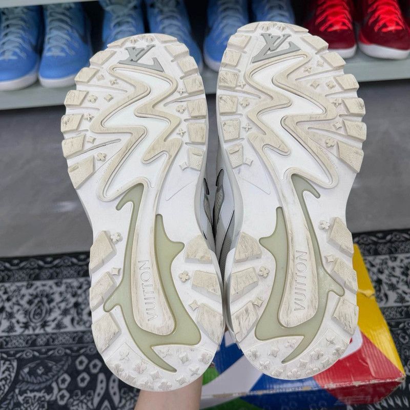 Louis Vuitton Louis Vuitton Runner Tatic Low Top Sneakers -2508 Size US 8 / IT 38 - 4 Thumbnail