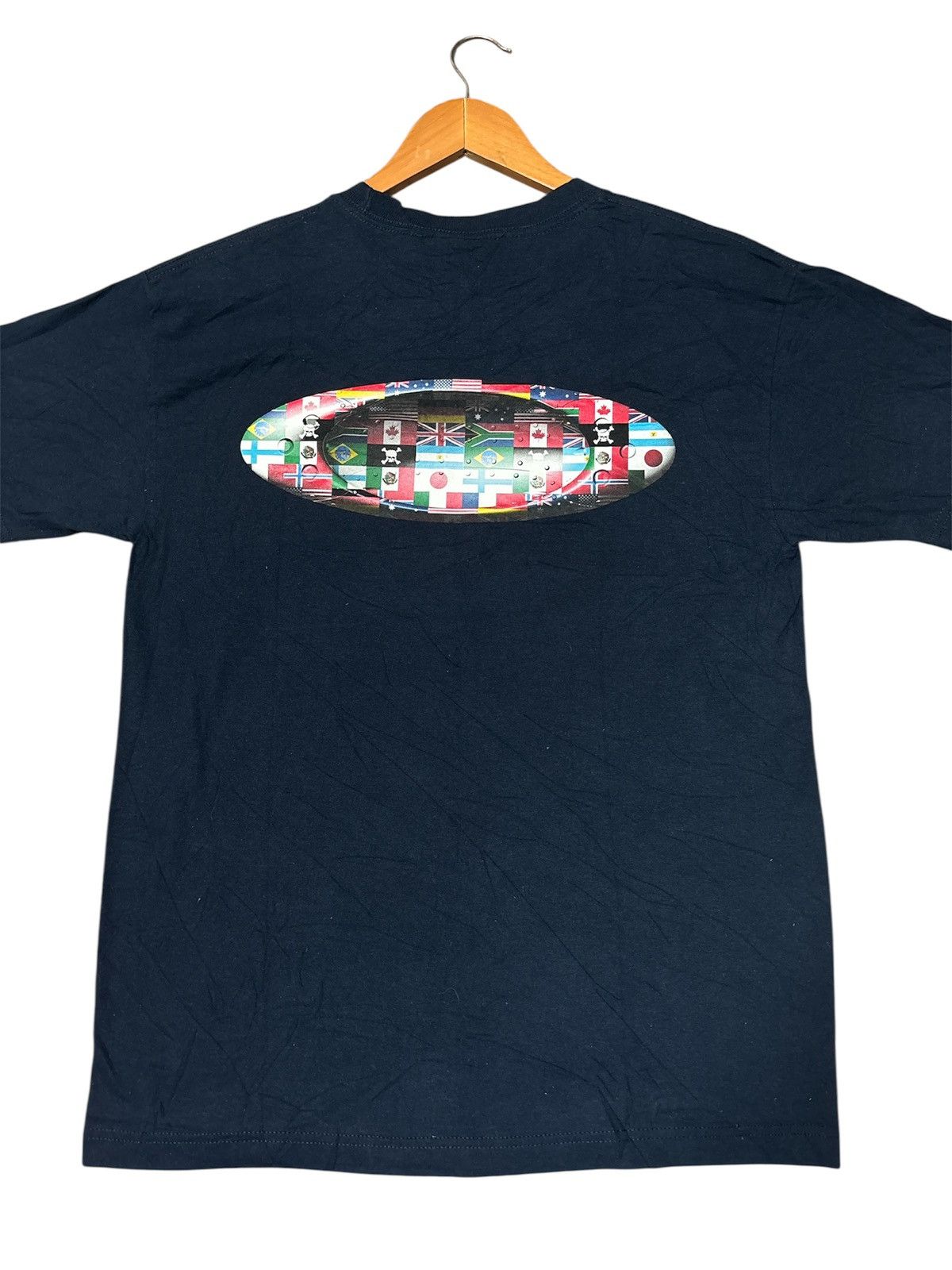 Oakley 💥RARE💥OAKLEY WORLD WIDE FLAG TSHIRT TEE🔥 Size US M / EU 48-50 / 2 - 4 Thumbnail