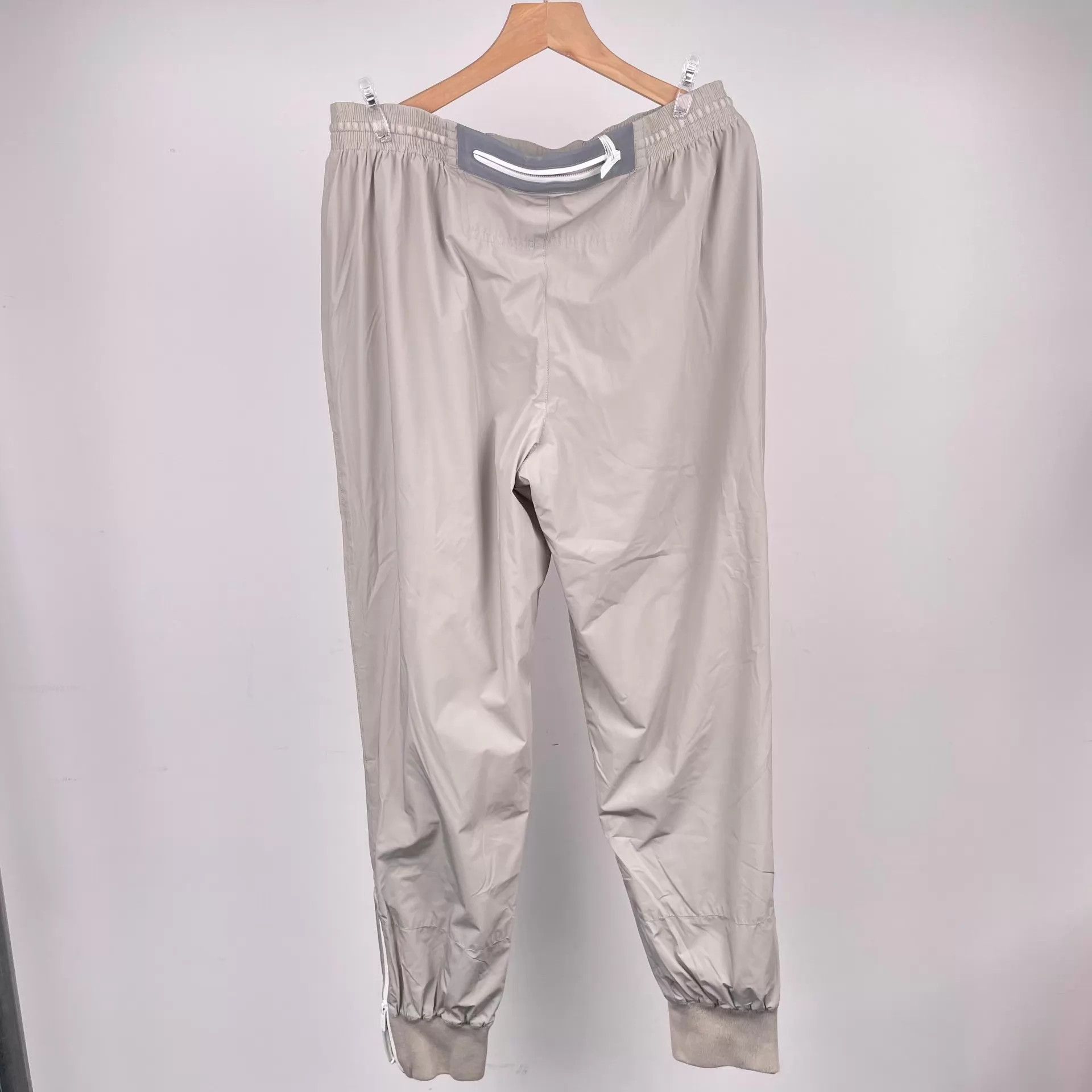 Hermes Hermes Nylon Pants 42 260502VHHYGA12 Size 30" / US 8 / IT 44 - 2 Thumbnail