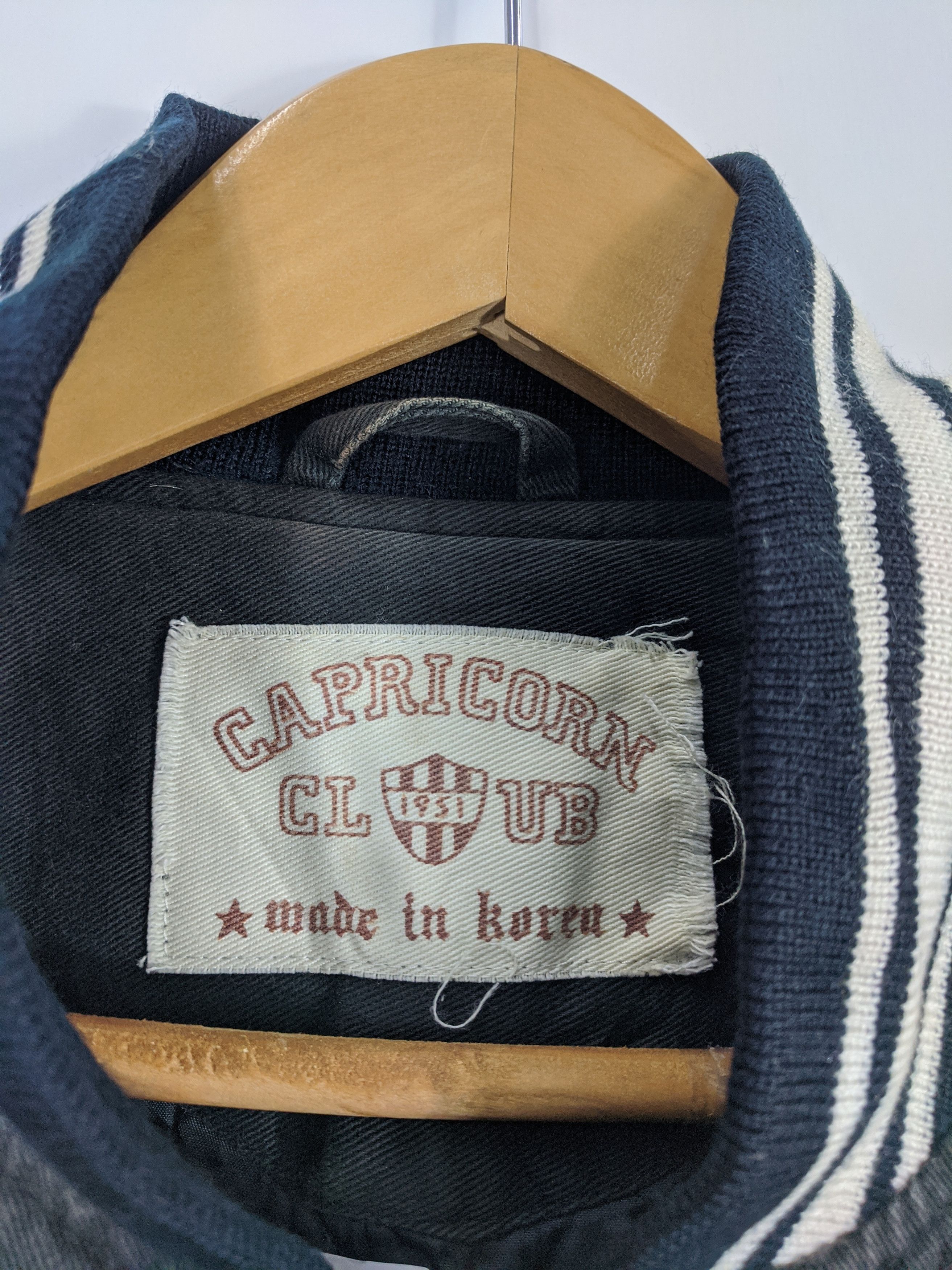 Vintage Vintage 90s Varsity Jacket Embroidered J0431 Size US L / EU 52-54 / 3 - 10 Thumbnail