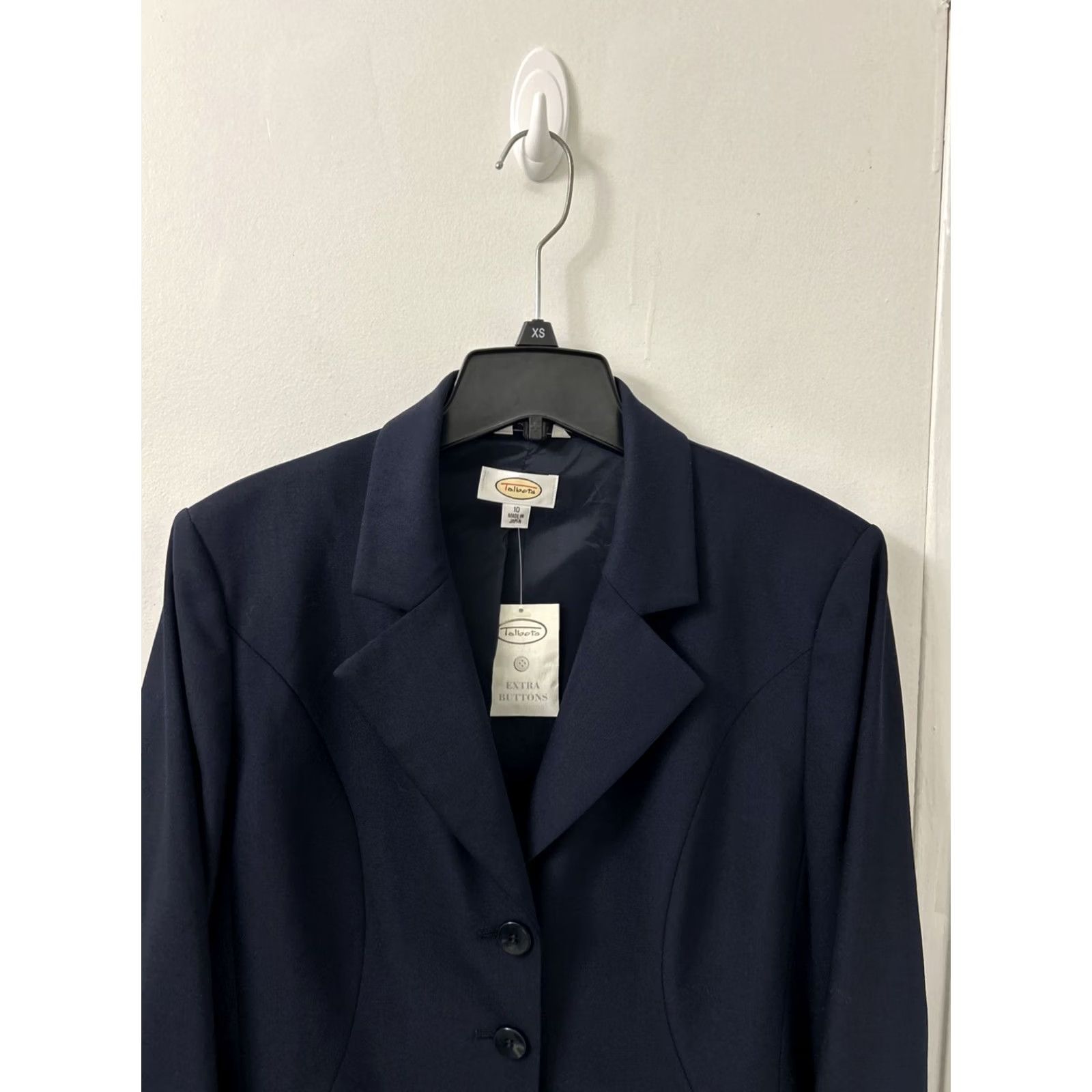 Talbots VINTAGE Talbots Blazer Womens L Blue Wool Jacket 3-Button Notch Lapel Single-Breasted Italian Fabric Made In Japan Navy Blue Solid Pattern Dress Suit Size L / US 10 / IT 46 - 2 Thumbnail