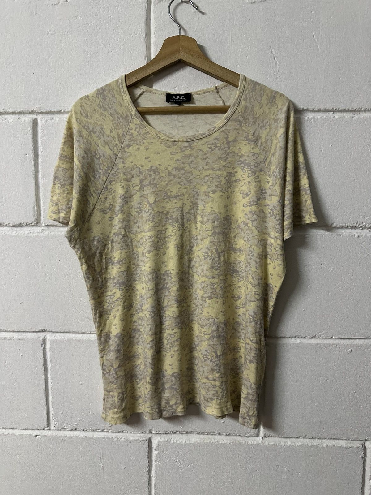 A.P.C. A.P.C Abstract Printed Size 2 T-Shirt Size US M / EU 48-50 / 2 - 2 Thumbnail