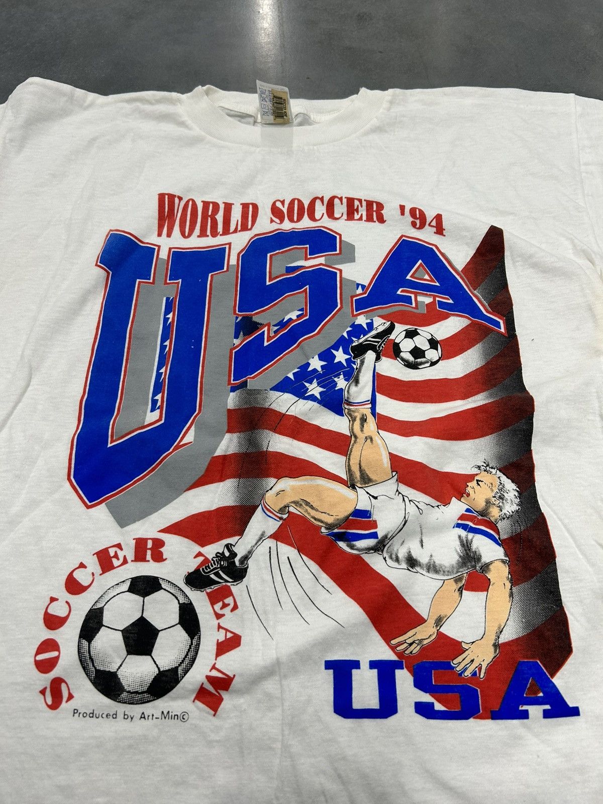 Vintage Vintage 1994 world soccer tee Size US XL / EU 56 / 4 - 3 Thumbnail