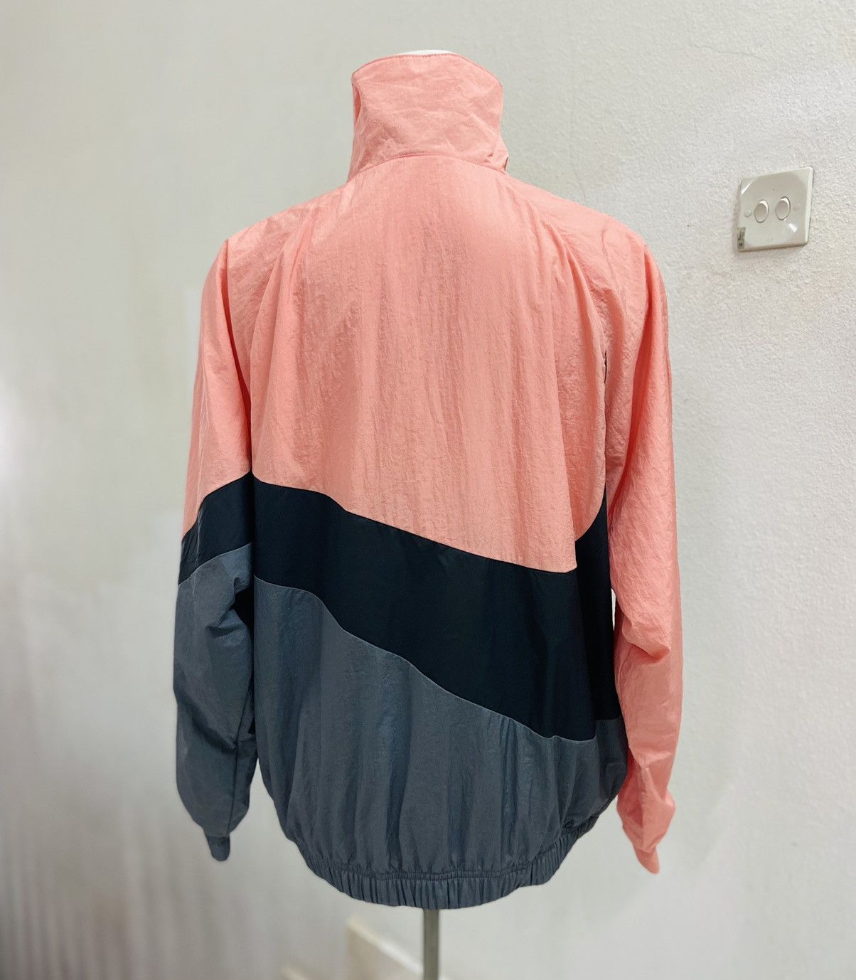 Nike NIKE BIG SWOOSH JACKET Size US L / EU 52-54 / 3 - 6 Thumbnail