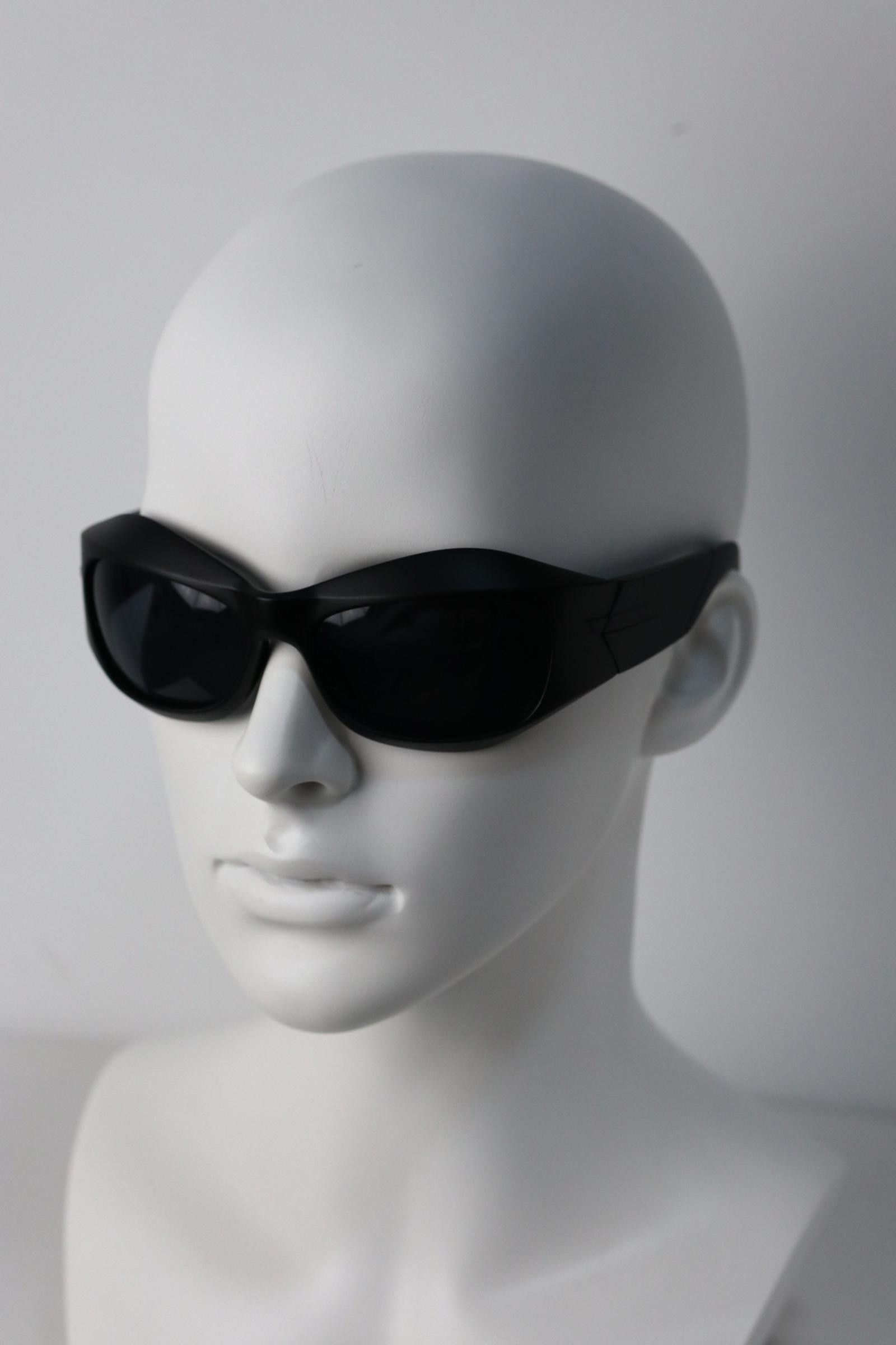 Other Y2k Avant Garde Futuristic Black Sunglasses Unisex OS Size ONE SIZE - 8 Thumbnail