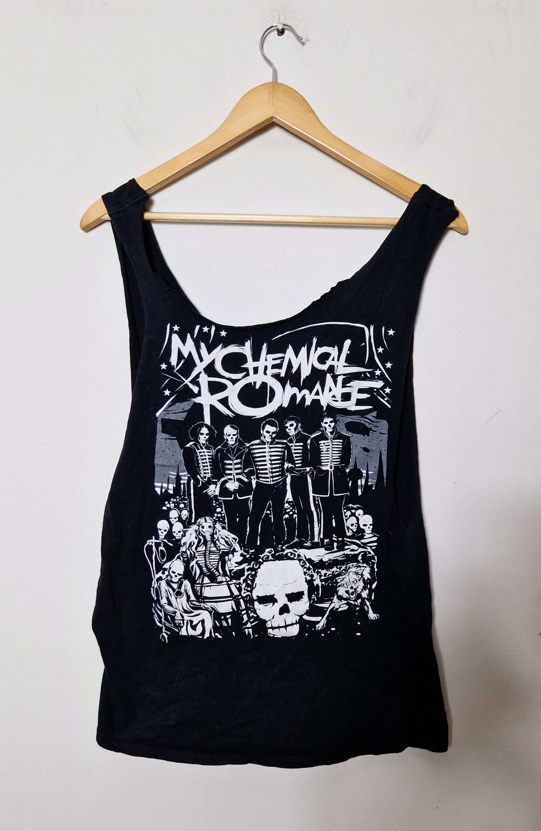 Band Tees My Chemical Romance MCR distressed tank top Size US M / EU 48-50 / 2 - 1 Thumbnail