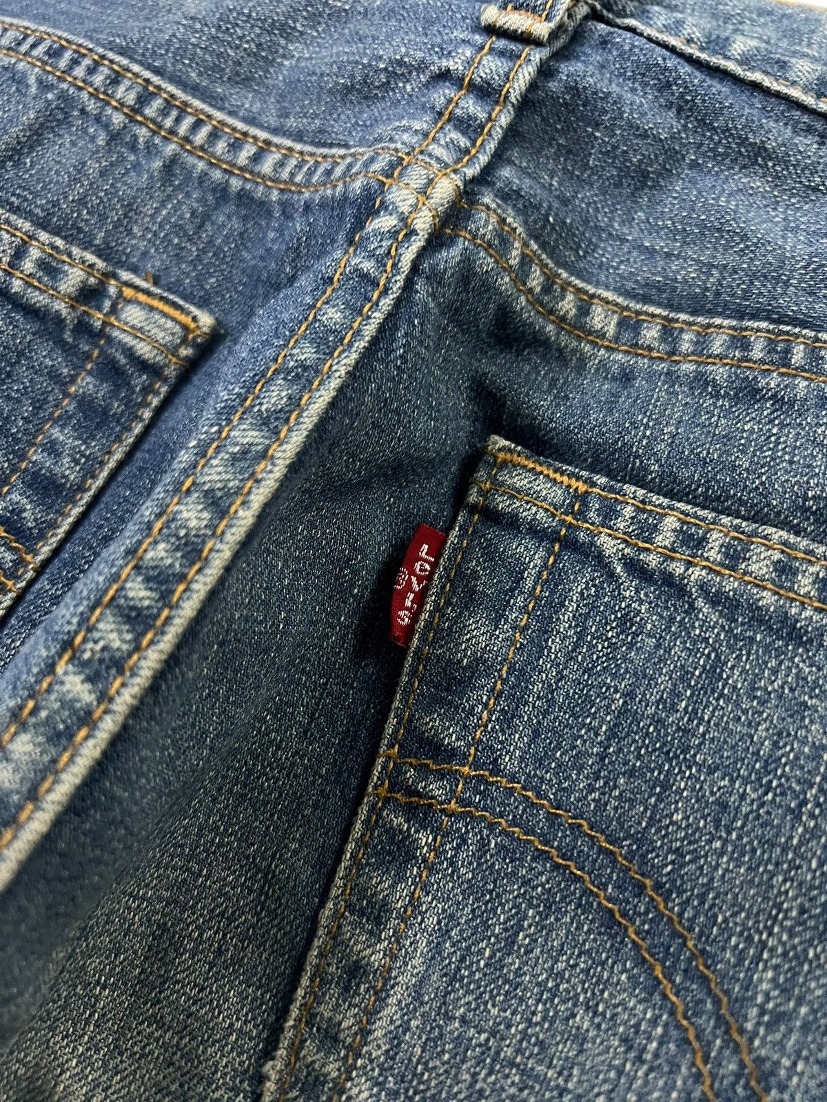 Levi's Vintage Levis 501 Faded Claw Jean Size US 28 / EU 44 - 16 Thumbnail