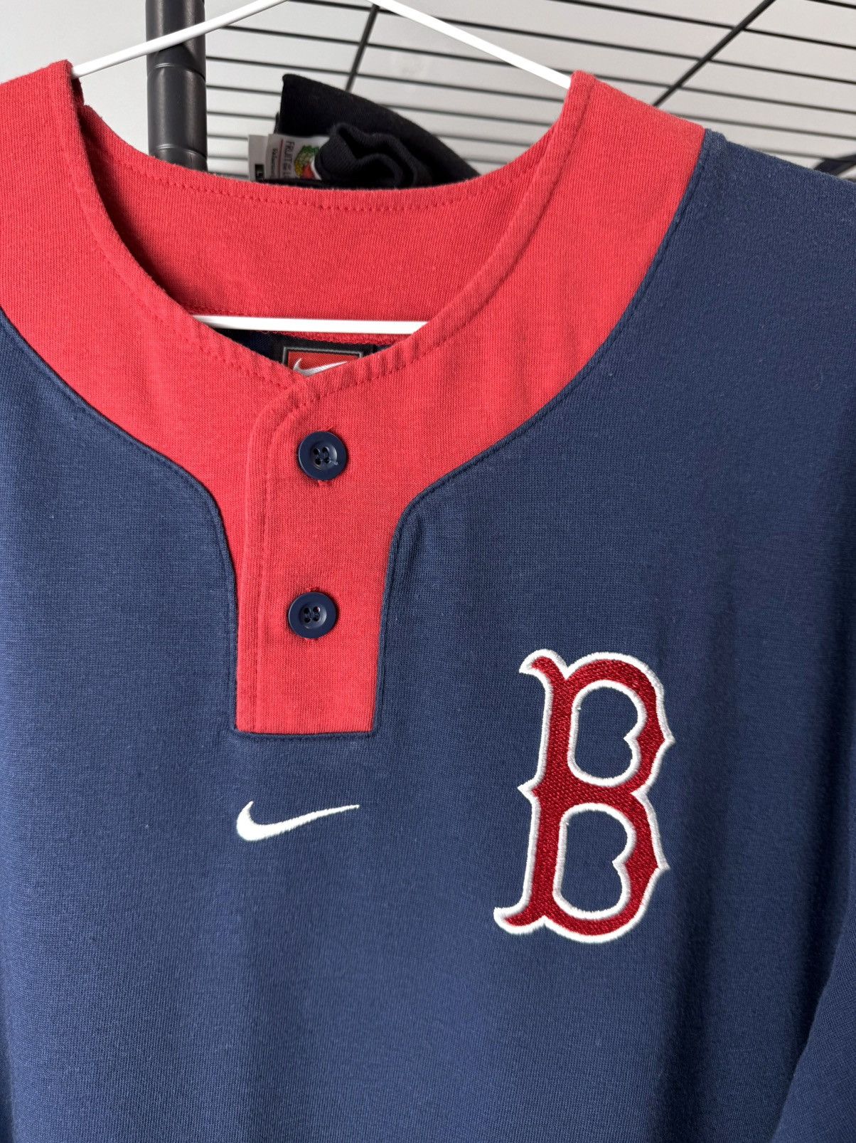 Nike 1990’s Nike Boston Vintage T Shirt Center Logo Red Sox Size US L / EU 52-54 / 3 - 3 Thumbnail