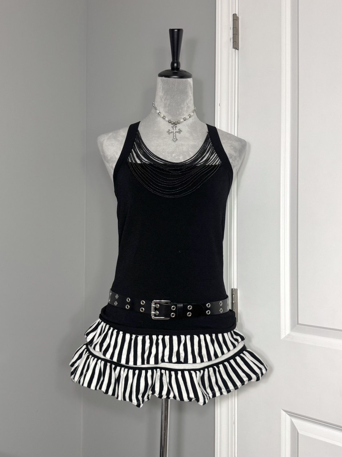 Other Vintage Cryus Black Boho Beaded Cowl Neck Halter Top Size M / US 6-8 / IT 42-44 - 5 Thumbnail