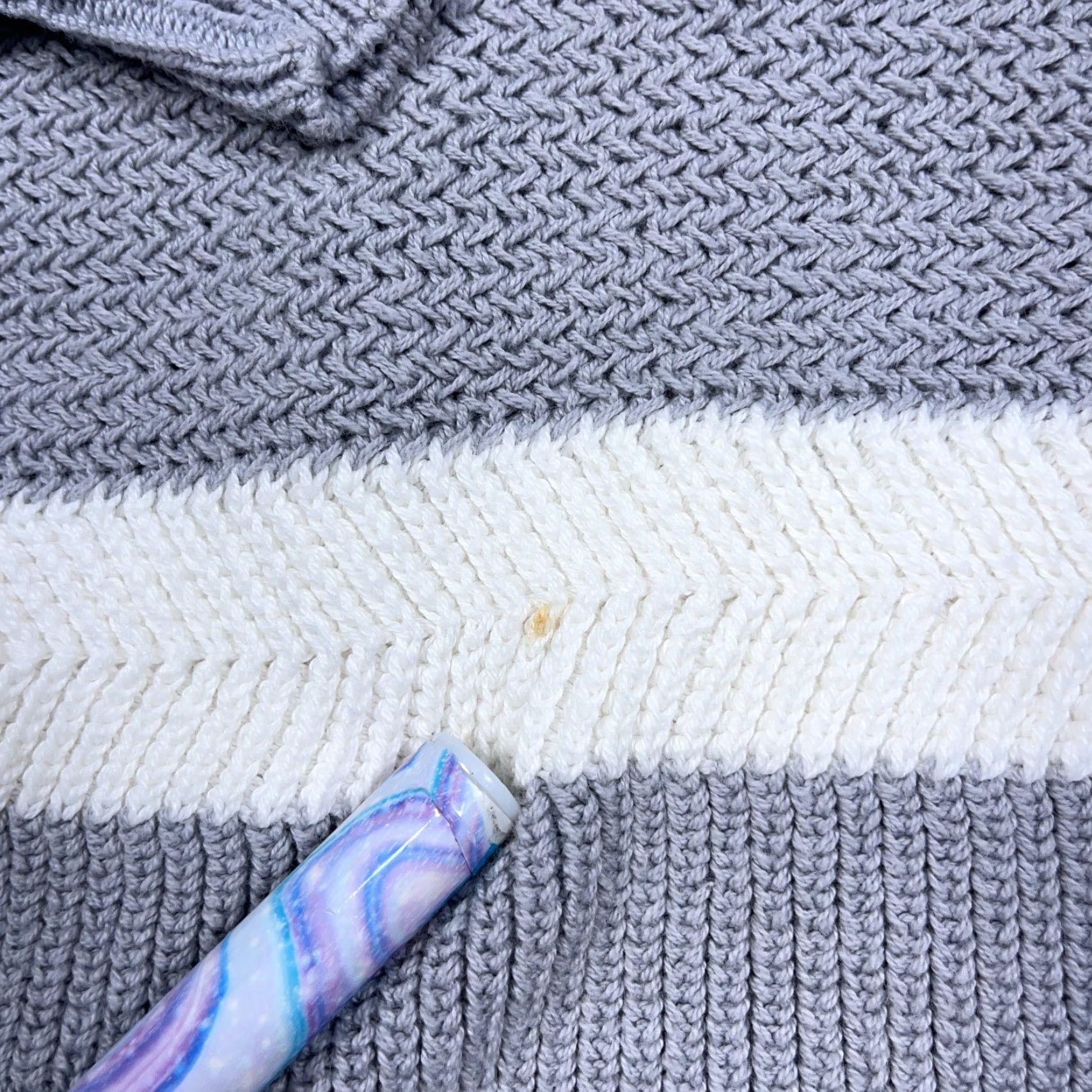 Vintage VINTAGE Woolrich Sweater Women M Gray 90s American Pullover Knit V-Neck Woolrich Woolrich Size M / US 6-8 / IT 42-44 - 4 Thumbnail