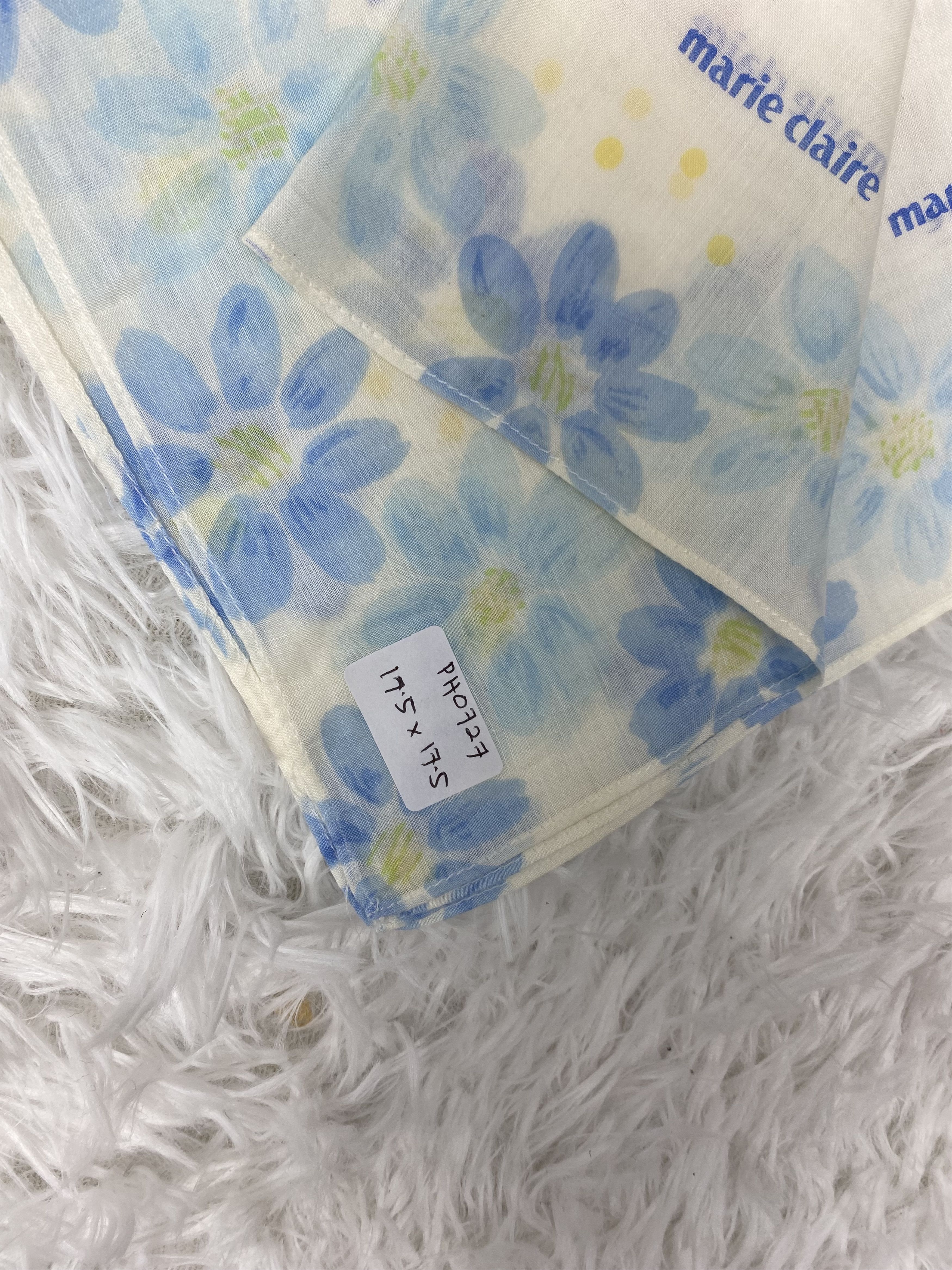 Designer × Vintage Vintage Marie Claire Handkerchief Neckerchief PH0727 Size ONE SIZE - 2 Thumbnail