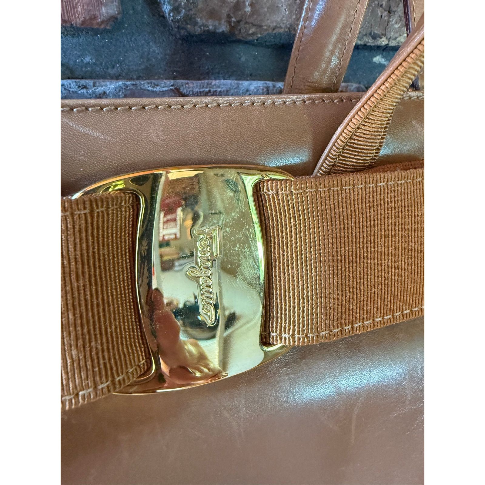 Salvatore Ferragamo Salvatore Ferragamo Vara Ribbon 2-Way Handbag in camel Size ONE SIZE - 3 Thumbnail