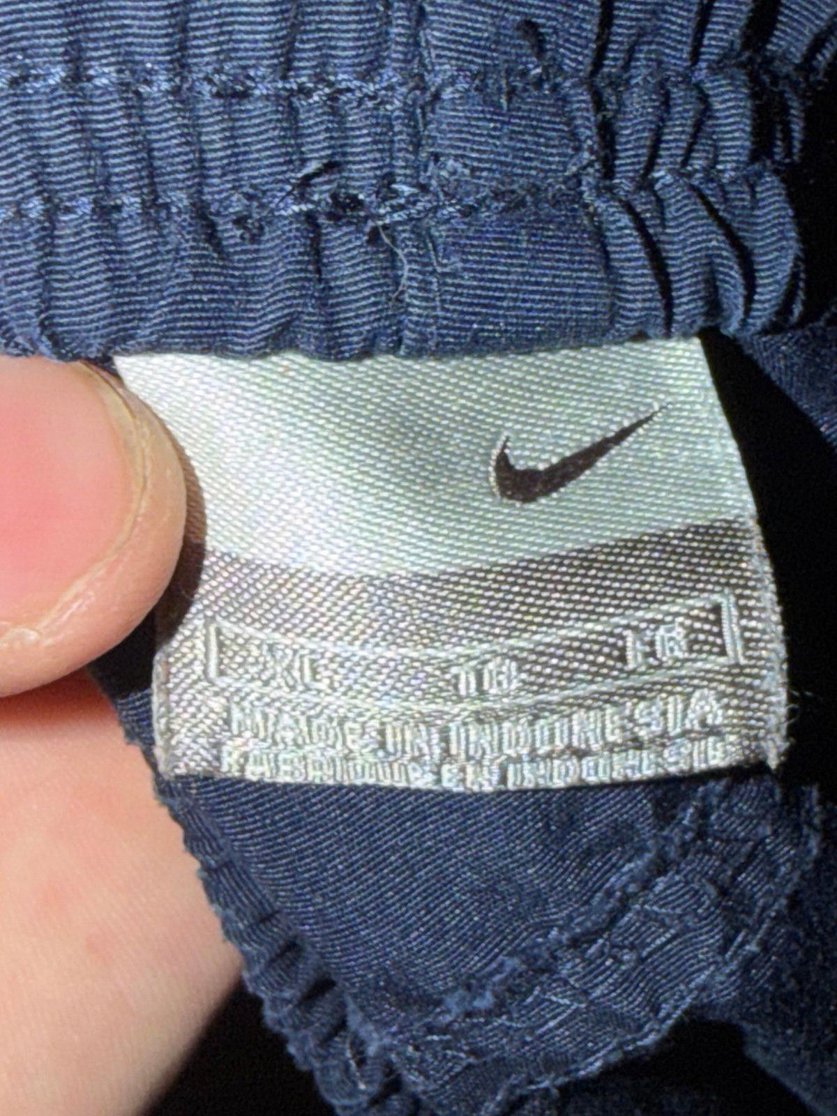 Nike Nike Grey Tag Orange Swoosh Shorts Mens XL Y2K 90s Rare Size US 36 / EU 52 - 5 Thumbnail