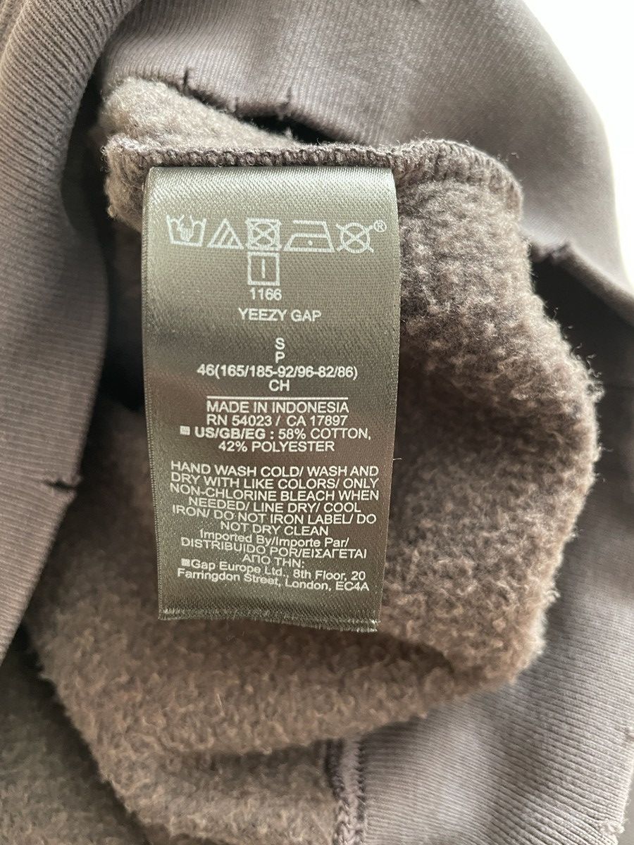 Balenciaga × Gap × Kanye West Yeezy Gap Balenciaga High Neck Distressed Mockneck Sweater Size US S / EU 44-46 / 1 - 4 Thumbnail