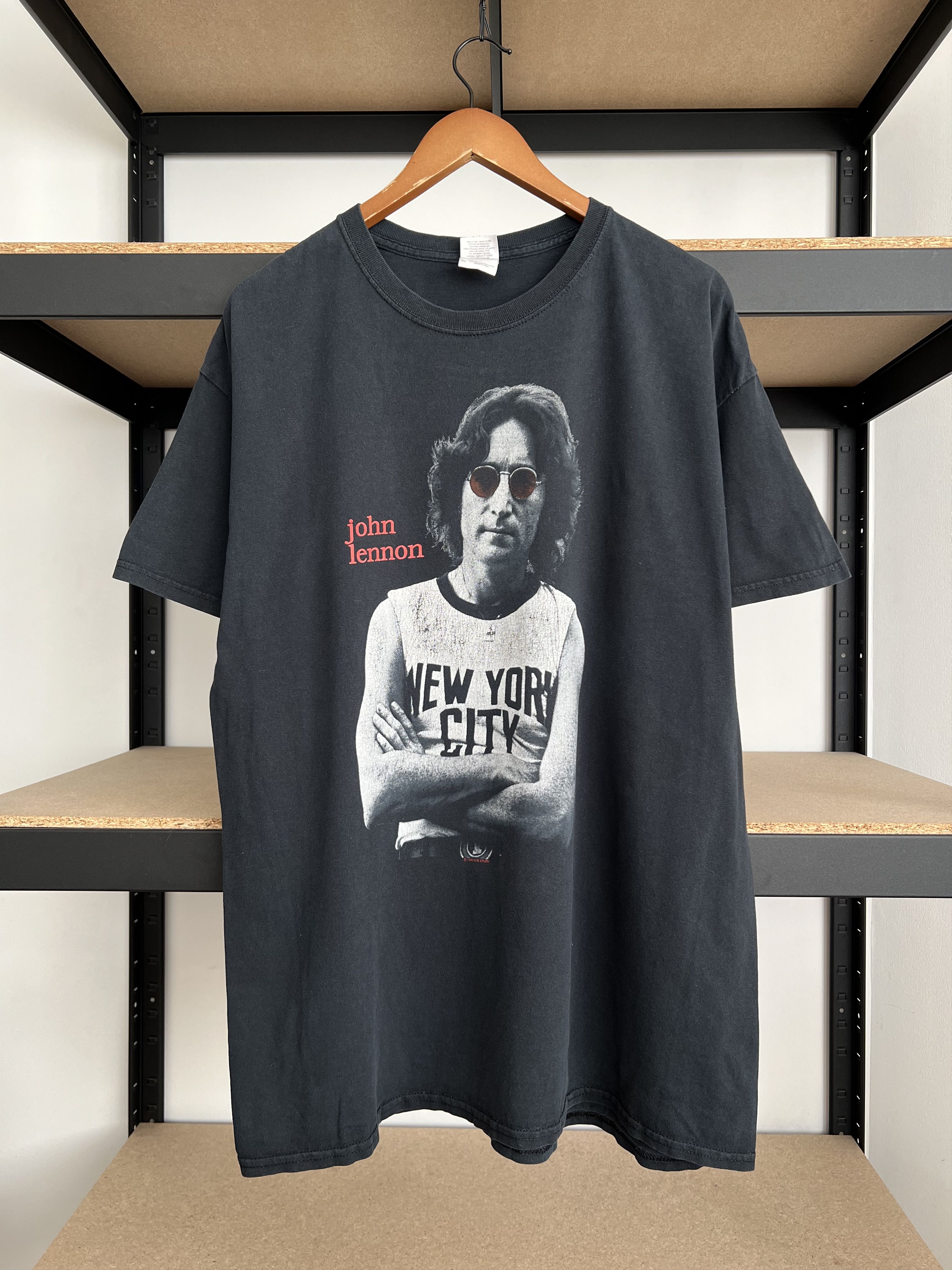 Band Tees Vintage 2000s John Lennon The Beatles Black T-shirt Size US XL / EU 56 / 4 - 1 Thumbnail