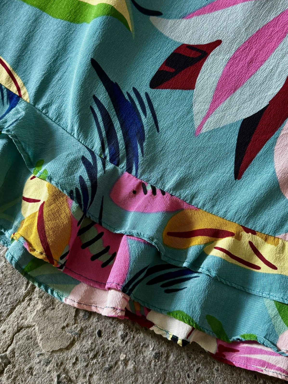 Gucci Gucci - Tom Ford - SS1999 - Tropical Flower Skirt Size 27" / US 4 / IT 40 - 5 Thumbnail