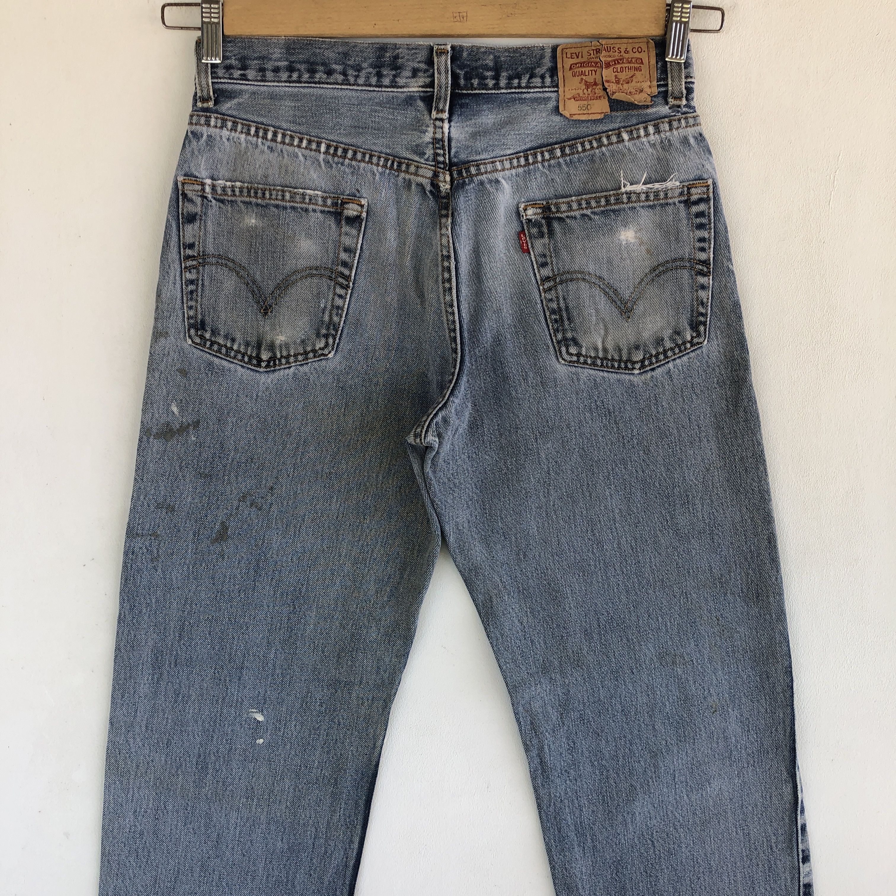 Levi's Vintage Distressed Levis 550 Jeans Levi's Light Wash Denim Size 28" / US 6 / IT 42 - 4 Thumbnail