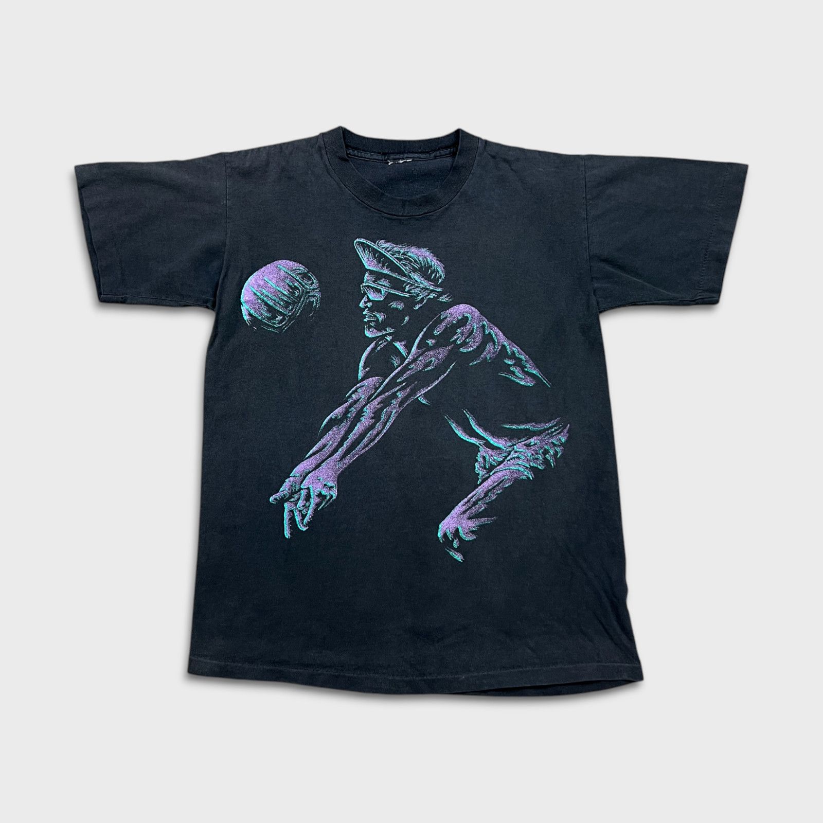 Vintage Vintage 90s Volleyball T Shirt Single Stitch Faded Sport Tee Size US S / EU 44-46 / 1 - 1 Thumbnail
