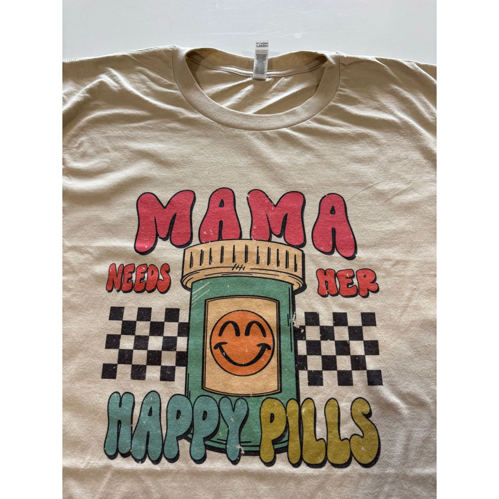 American Apparel Mama Needs Her Happy Pills T-Shirt Size L / US 10 / IT 46 - 1 Thumbnail