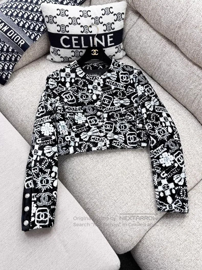 Chanel Chanel Gemstone print pattern velvet cotton long-sleeved s Size XS / US 0-2 / IT 36-38 - 2 Thumbnail