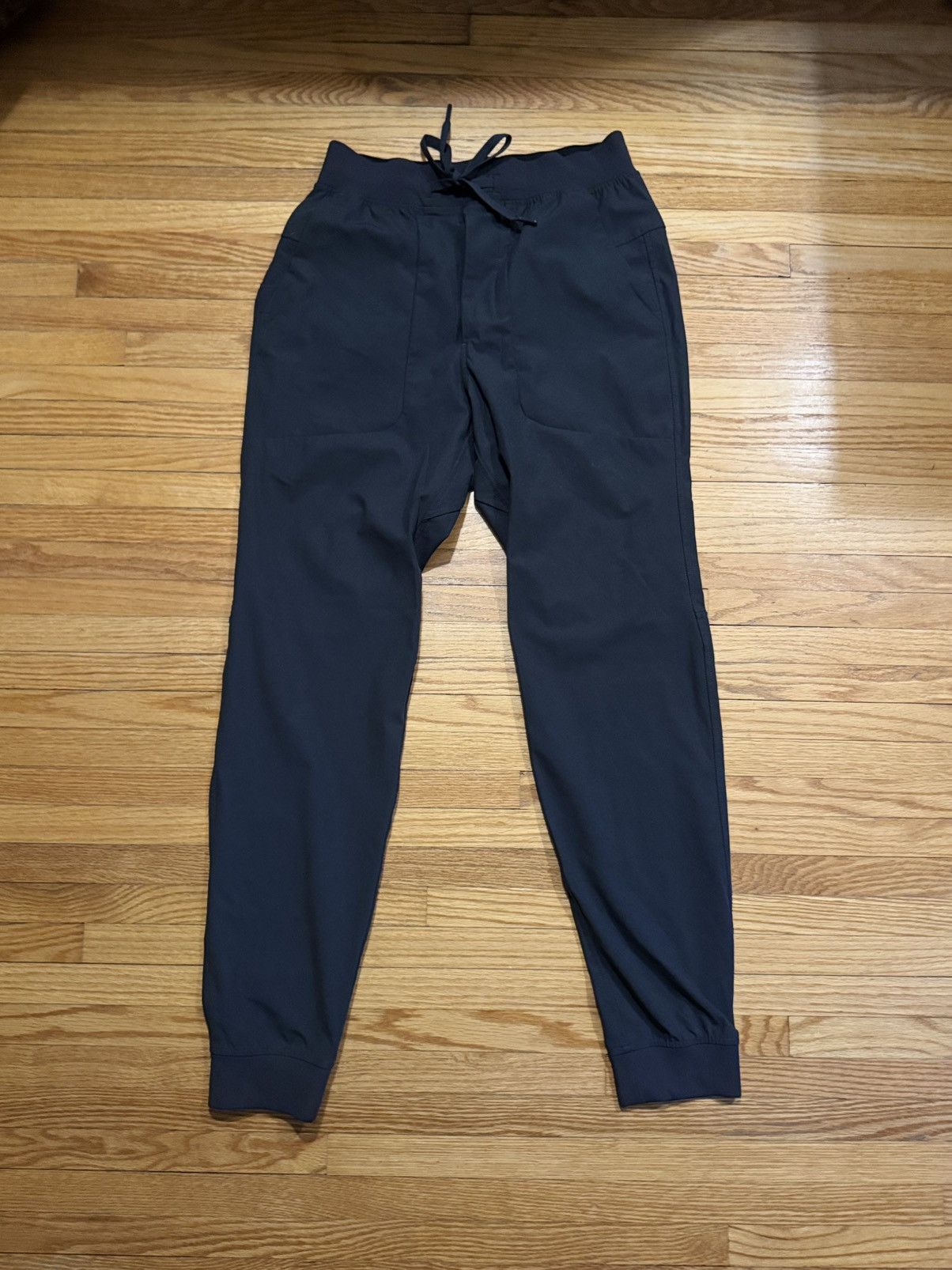 Dark grey lululemon joggers