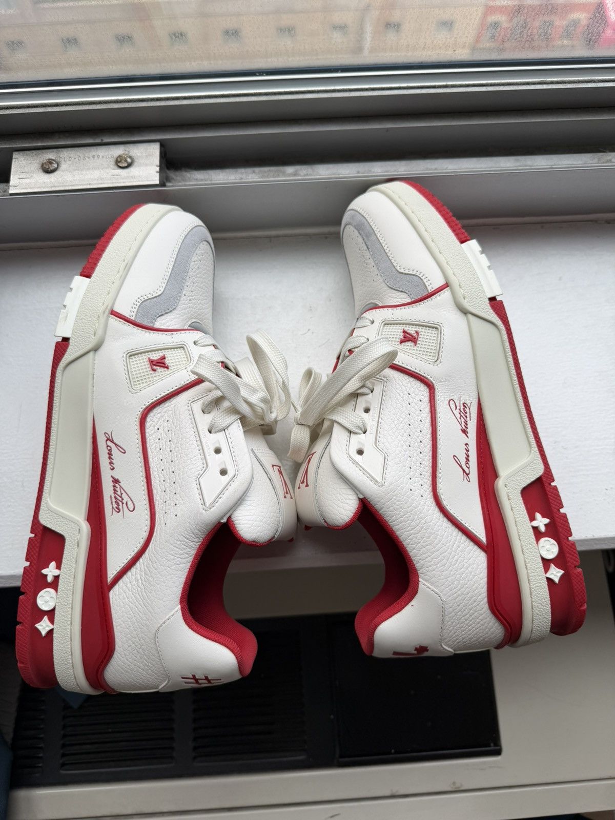 Louis Vuitton #54 Signature Trainer Sneaker, size LV 8 (US9.5) Size US 9.5 / EU 42-43 - 5 Thumbnail