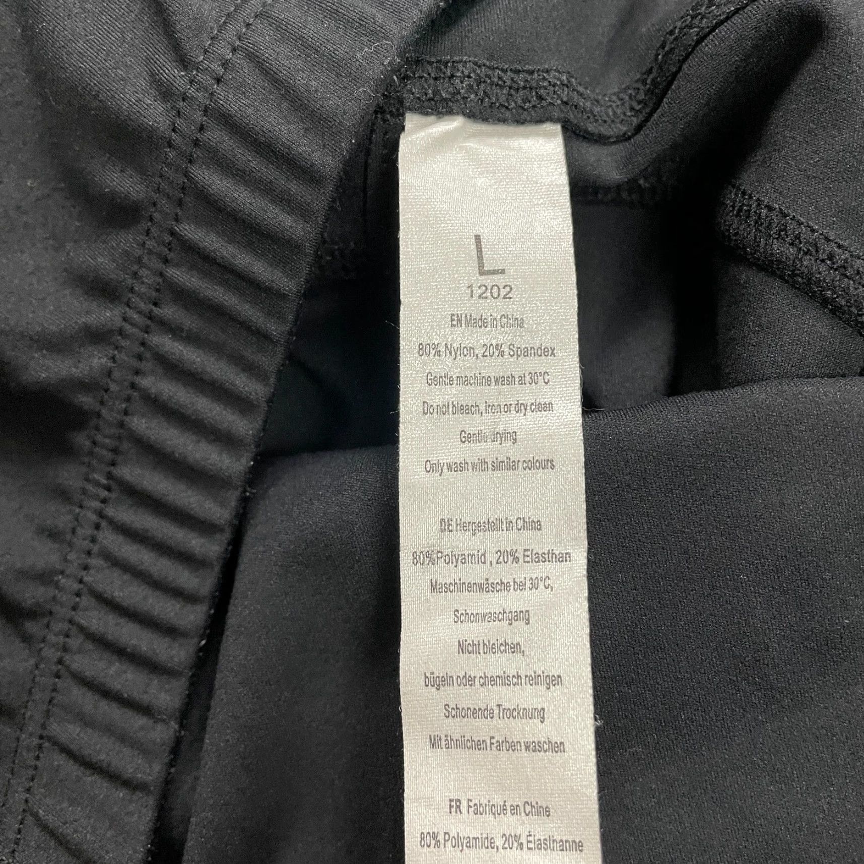 Vintage Unbranded Cropped Leggings Womens Large Black High Rise Pockets Active 28x26 Adult Women Black 90s? Size 36" / US 14 / IT 50 - 4 Thumbnail