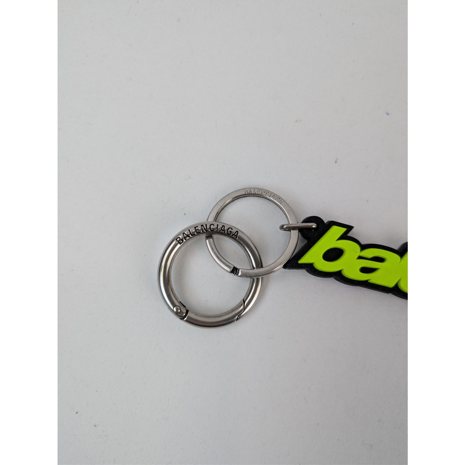 Balenciaga o1rshd1 Q:2 / Size: OS / Balenciaga Logo Rubber Keyrings Size ONE SIZE - 3 Thumbnail