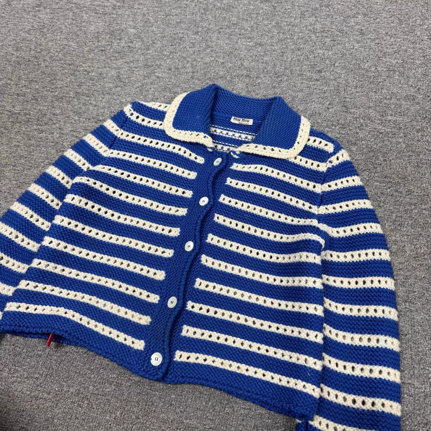 Miu Miu MIU MIU Blue & White Stripe Single-Breasted Knit Cardi Size XS / US 0-2 / IT 36-38 - 4 Thumbnail