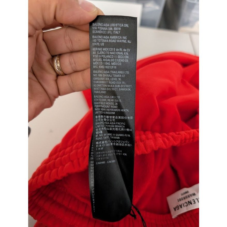 Balenciaga o1rshd1 Sweat Shorts in Bright Red Size US 32 / EU 48 - 16 Thumbnail