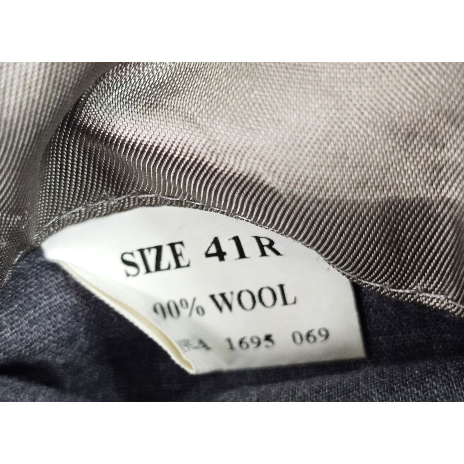 Jos. A. Bank VINTAGE Jos A Bank Glen Check Plaid 100% Wool Suit Jacket 41R Pants 35R Beige Men 2 Piece Formal Business Glen Check Wool Suit Mens Size 42R - 6 Thumbnail