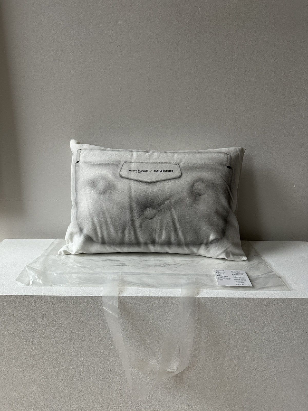 Gentle Monster × Maison Margiela Maison Margiela x Gentle Monster Pillow Size ONE SIZE - 10 Thumbnail