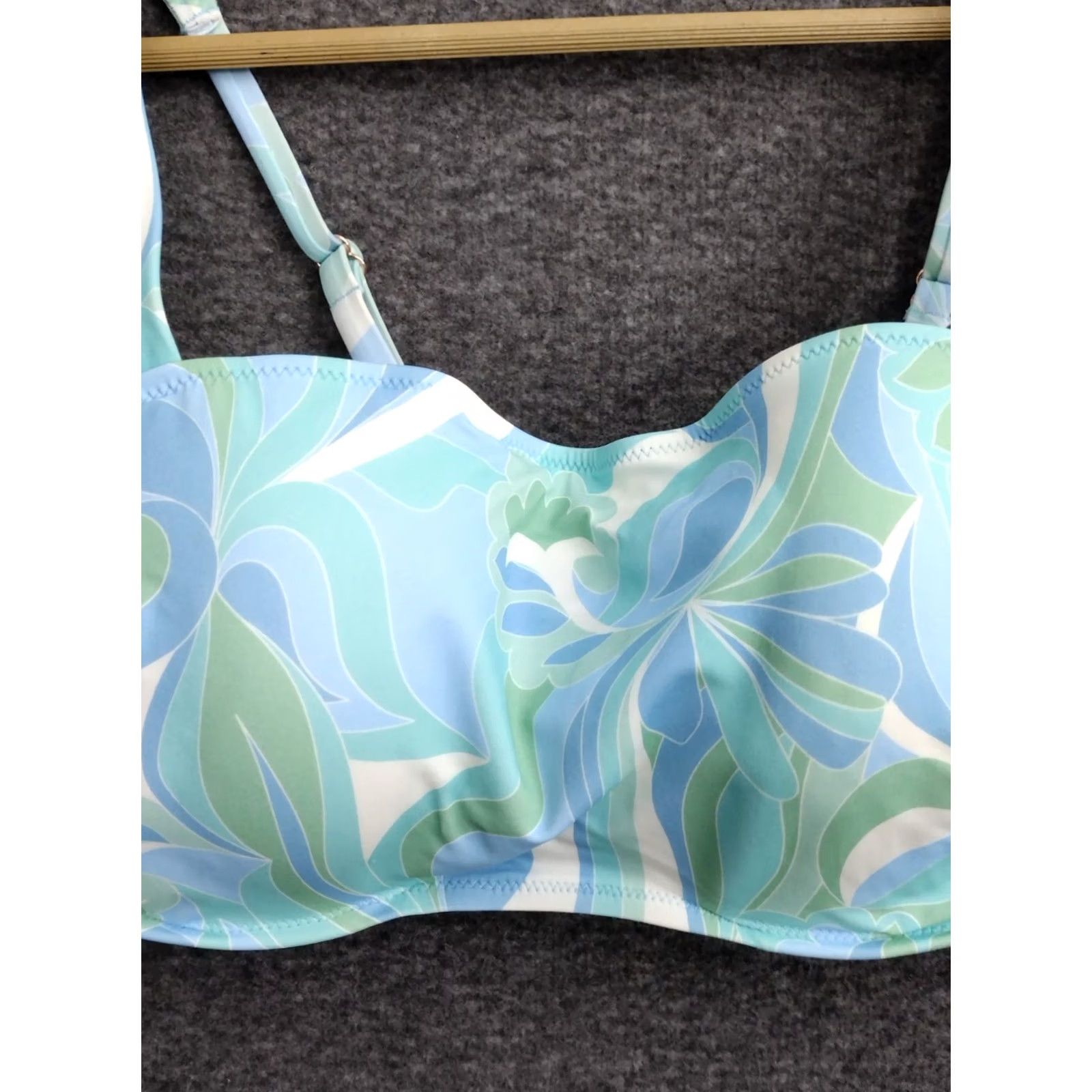 Vintage Shade & Shore Women's Lift Bralette Top Blue Floral Print Shirt? (Not Vintage) 36C/36 Blue Floral Shade & Shore Women Top Beach 90s? Size XS / US 0-2 / IT 36-38 - 3 Thumbnail