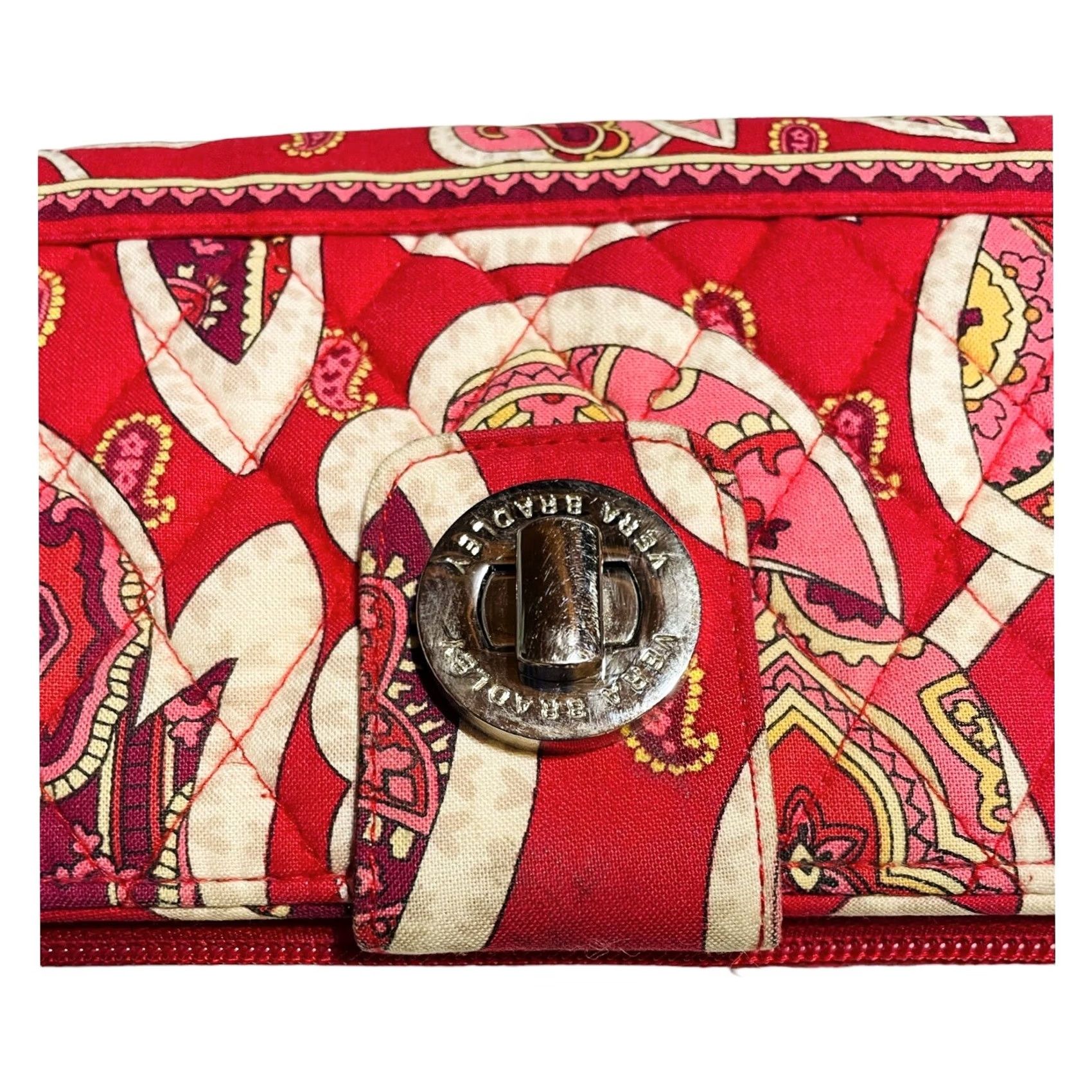 Vera Bradley Vera Bradley Rosy Posies Wallet Card Holder Women’s Pink Red Floral Turn-Lock Knit Cotton Quilted 5x8 in Hipster Medium Pink/Red Pattern Girls Womens Size ONE SIZE - 4 Thumbnail