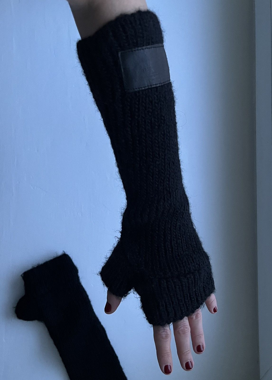 image of Julius Wool Knit Cut Off Gloves in Black, Women's