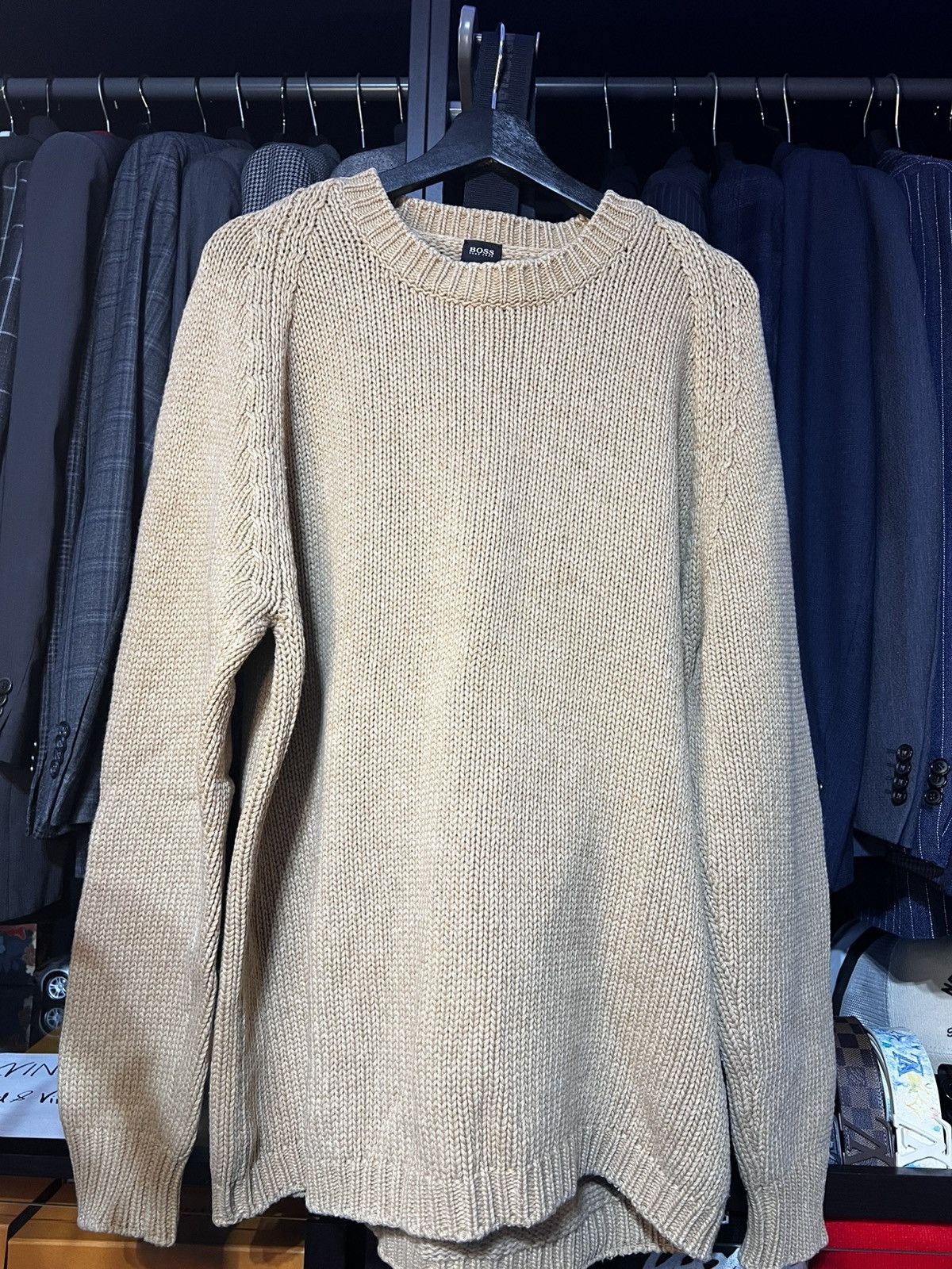 Hugo Boss Hugo Boss Knit Sweater - Beige/Tan. Size L Size US L / EU 52-54 / 3 - 1 Thumbnail