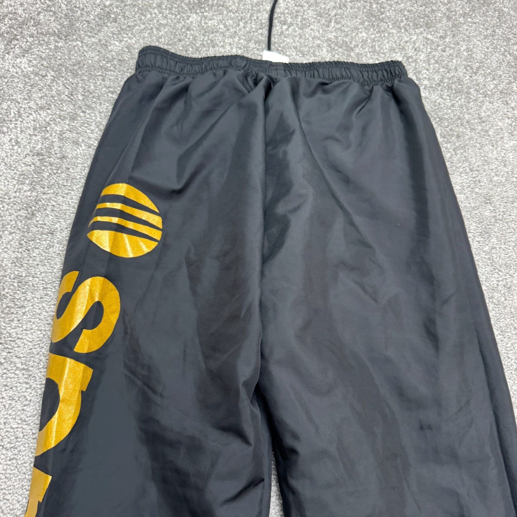 Adidas Adidas Neo Graphic Track Pants Mens Medium Black Gold Lightweight Activewear Size US 31 - 4 Thumbnail