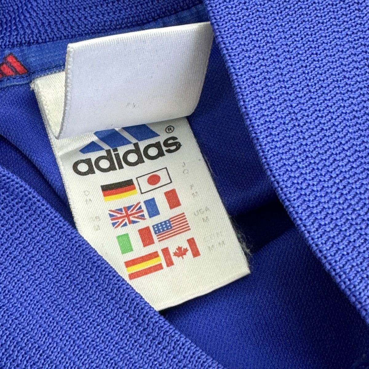 Vintage Vintage Adidas France National 2002/2004 Home Soccer Jersey Size US M / EU 48-50 / 2 - 11 Thumbnail