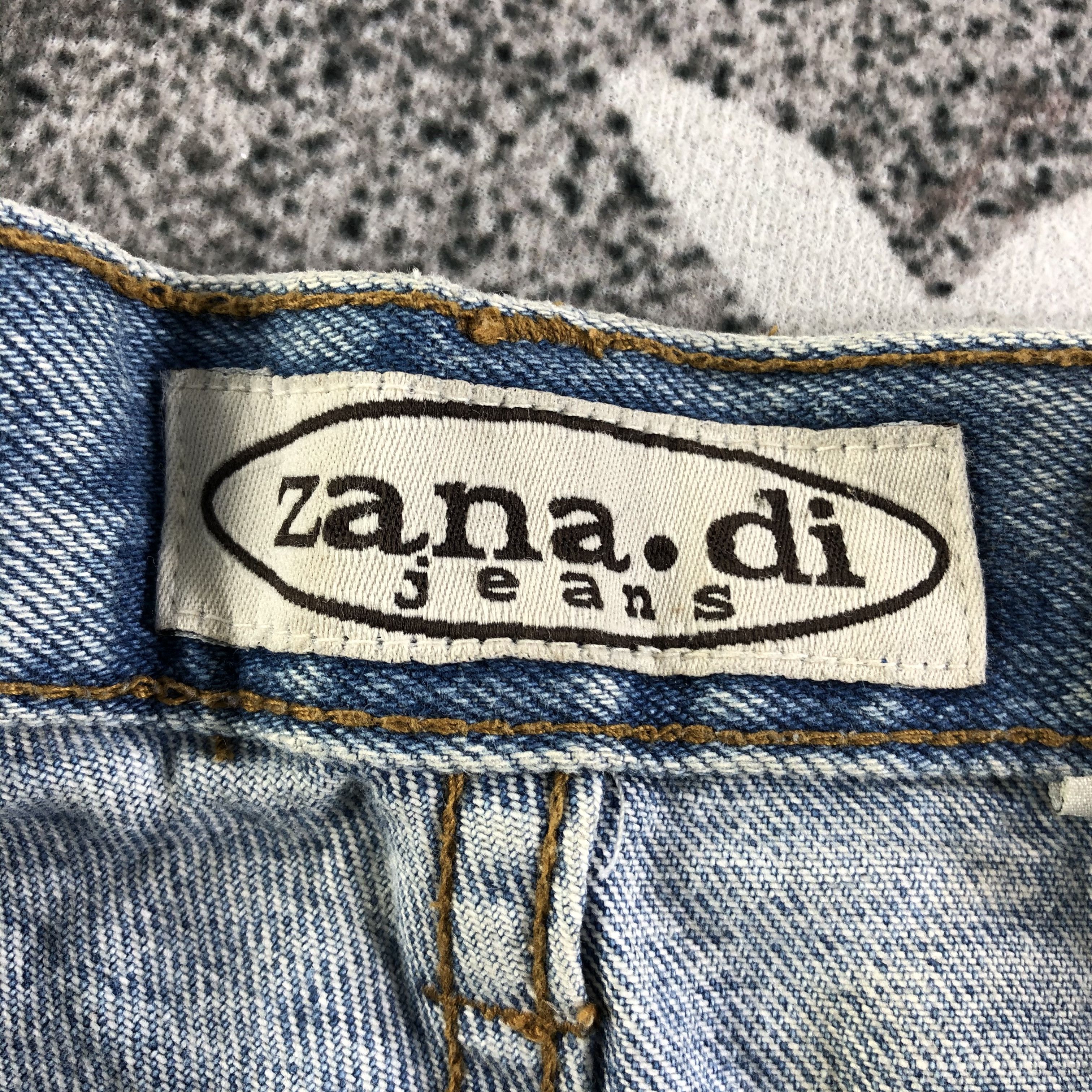 Japanese Brand Vintage 90s Japanese Brand Blue Flared Jeans KJ2083 Size US 31 - 12 Thumbnail