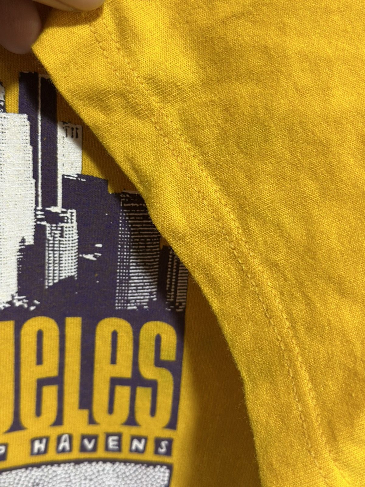 Los Angeles Apparel × NBA × Vintage Thrashed Vintage And 1 Los Angeles Faded Tee Size US S / EU 44-46 / 1 - 5 Thumbnail