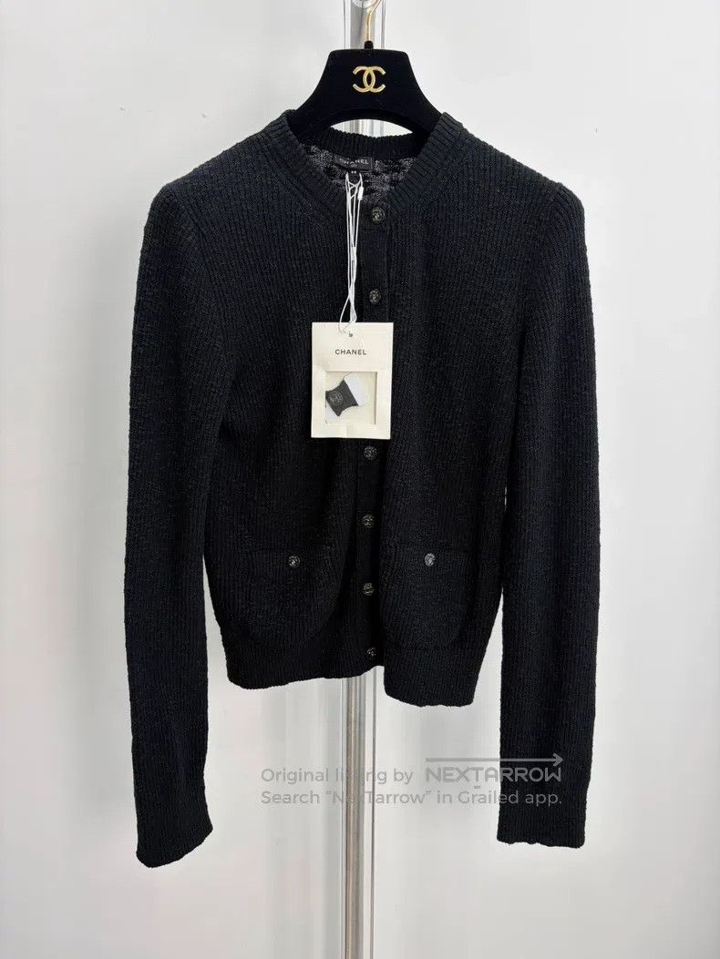 Chanel Black long-sleeved cardigan coat