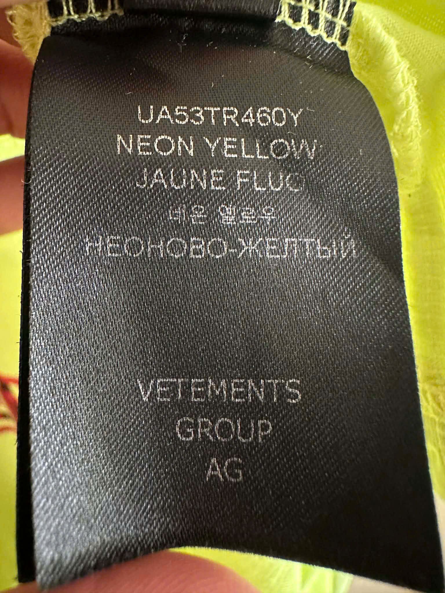Vetements T SHIRT VETEMENS Size US M / EU 48-50 / 2 - 6 Thumbnail