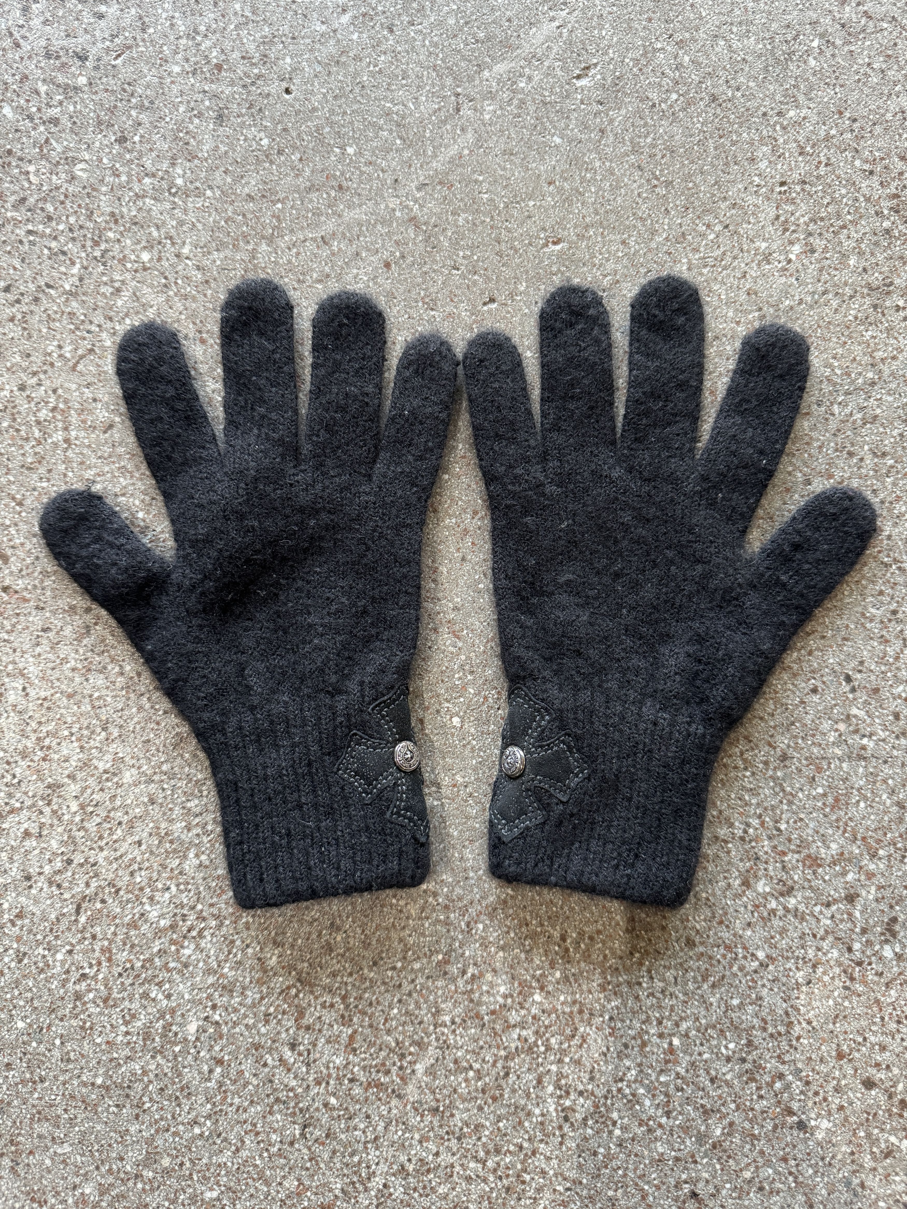 image of Chrome Hearts Cashmere Patched Gloves in Black, Men's