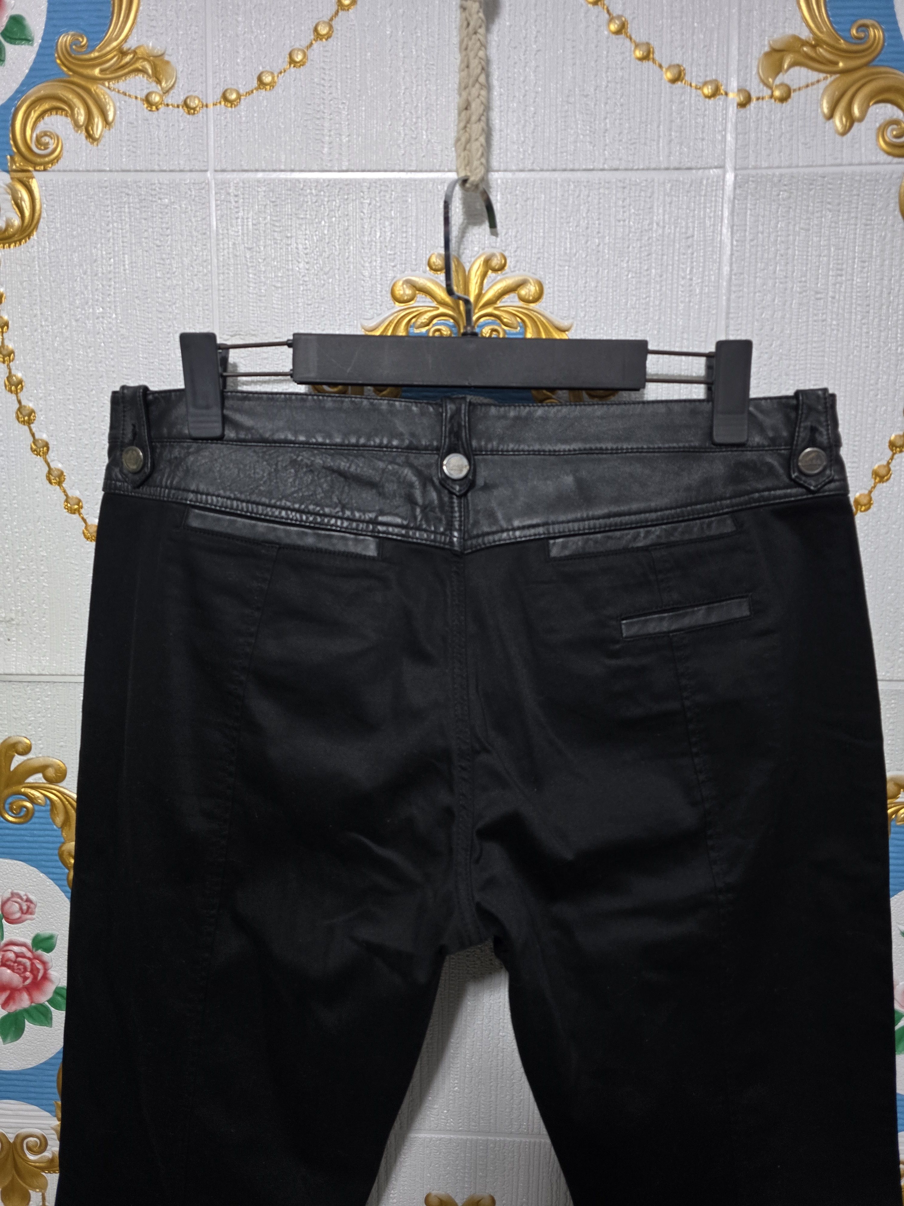 Roberto Cavalli Class Roberto Cavalli trousers leather waistband. VINTAGE Size 42" / US 20 - 10 Thumbnail