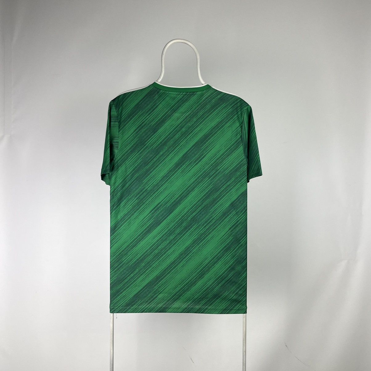Adidas NORTHERN IRELAND 2021 2022 HOME SOCCER JERSEY ADIDAS Size US M / EU 48-50 / 2 - 2 Thumbnail