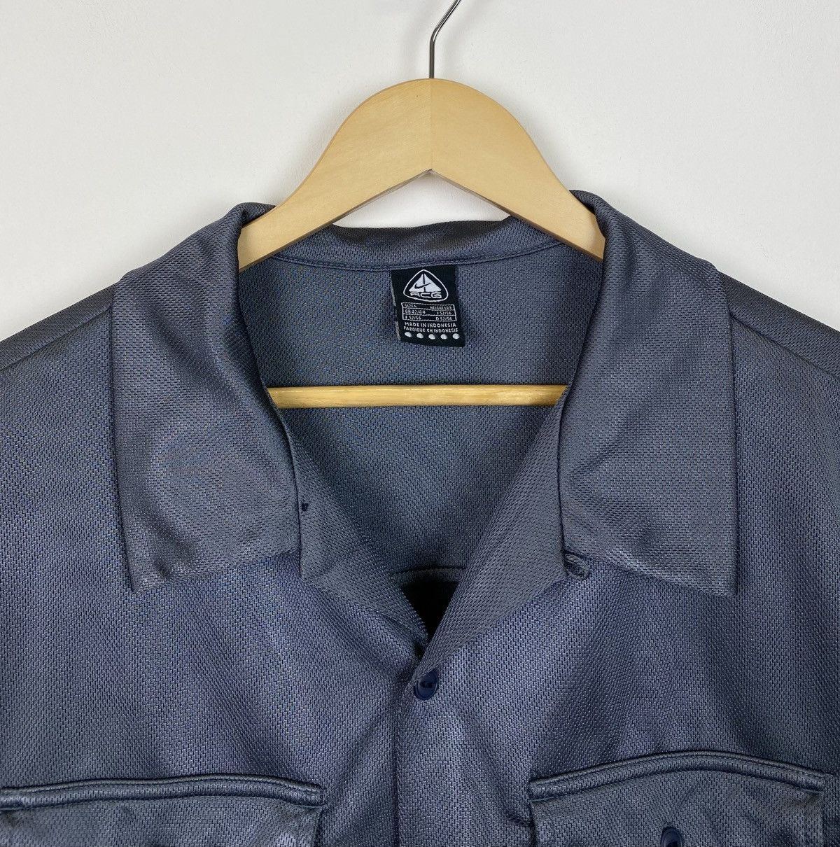 Vintage Vintage Nike ACG Alpha Project Shirt Buttons Size L Top Grey Size US L / EU 52-54 / 3 - 3 Thumbnail