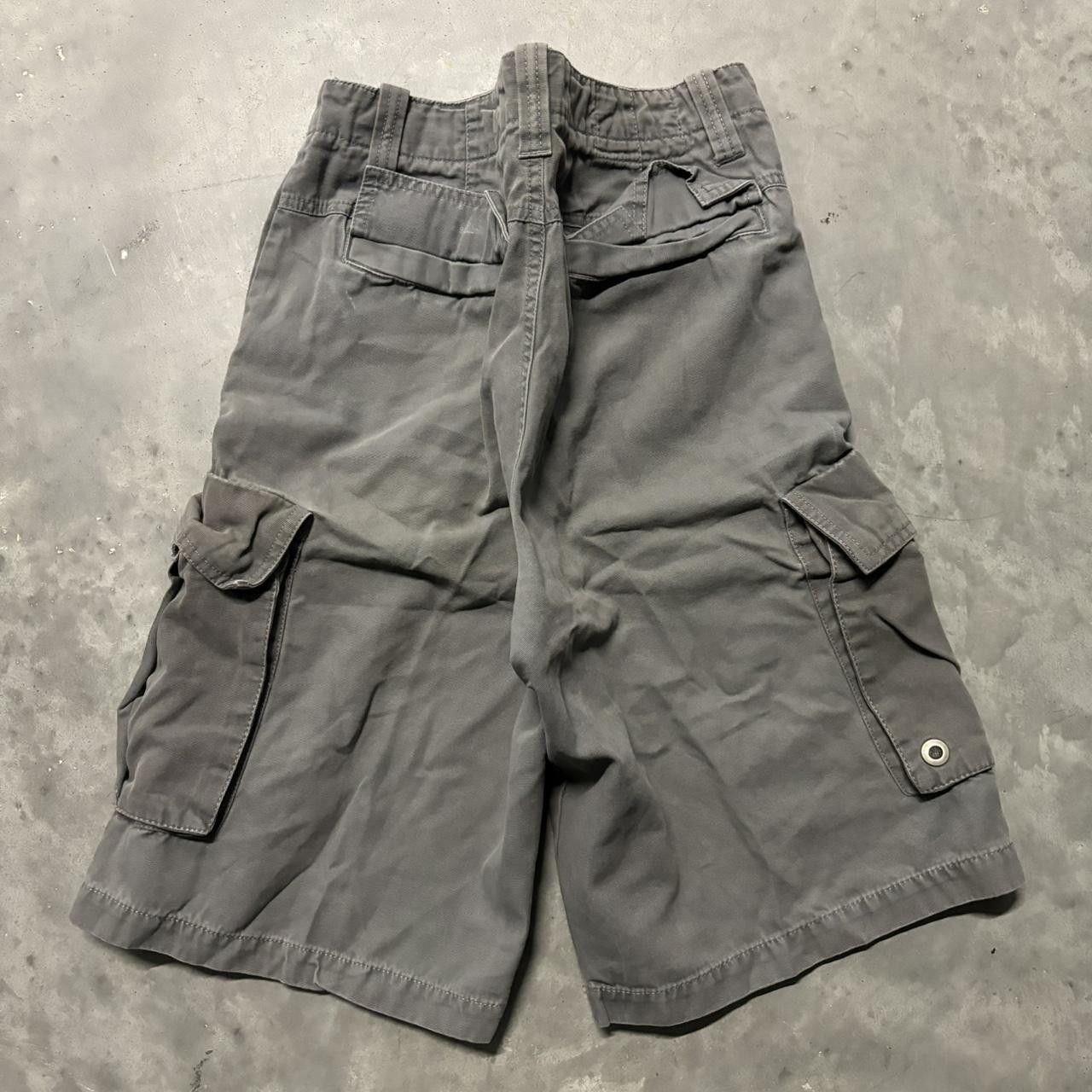 Timberland × Vintage Crazy Vintage Y2K/2000s Baggy Grunge Grey Timberland Skater Cargo Shorts! Size US 33 - 5 Thumbnail